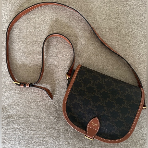 MEDIUM FOLCO BAG IN TRIOMPHE CANVAS AND CALFSKIN - Picture 1 of 8